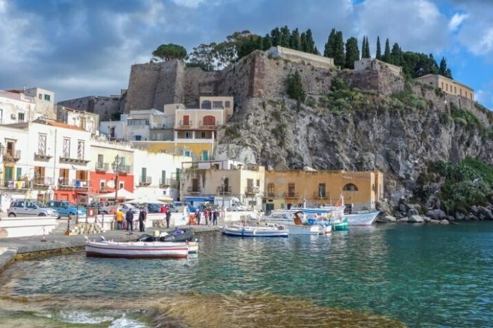 One Week – Isola di Lipari